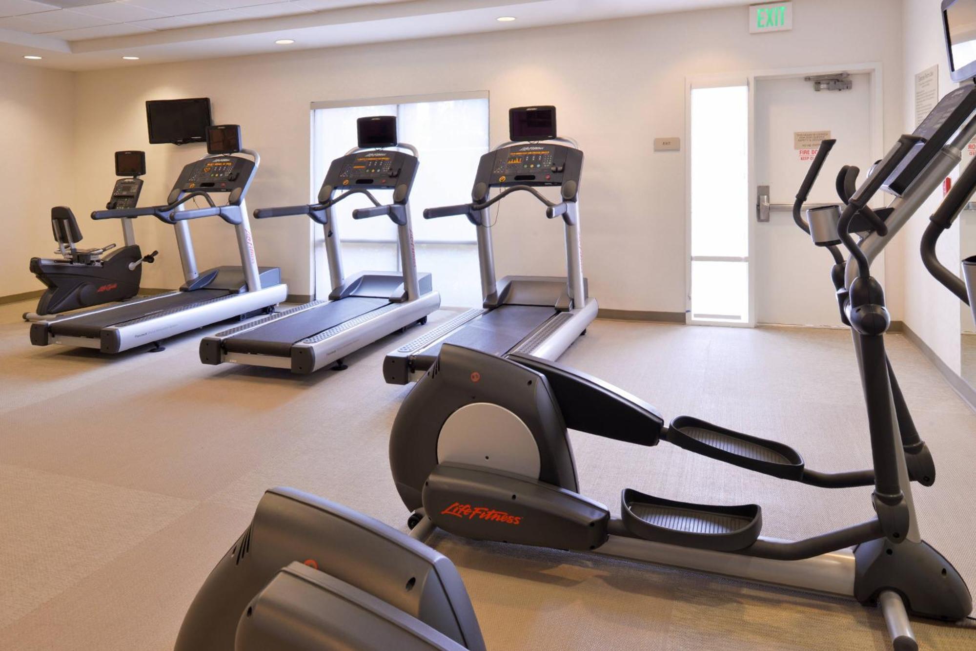 Springhill Suites By Marriott Corona Riverside Екстериор снимка