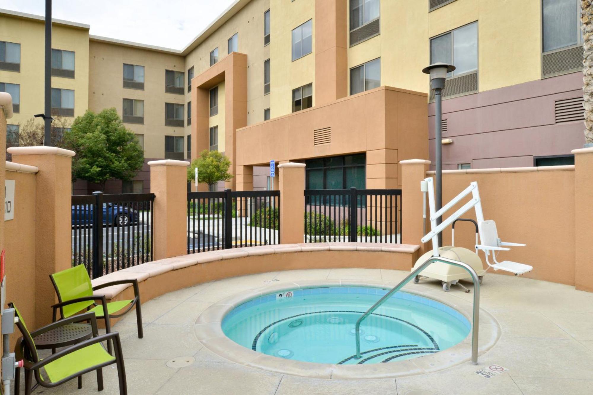 Springhill Suites By Marriott Corona Riverside Екстериор снимка
