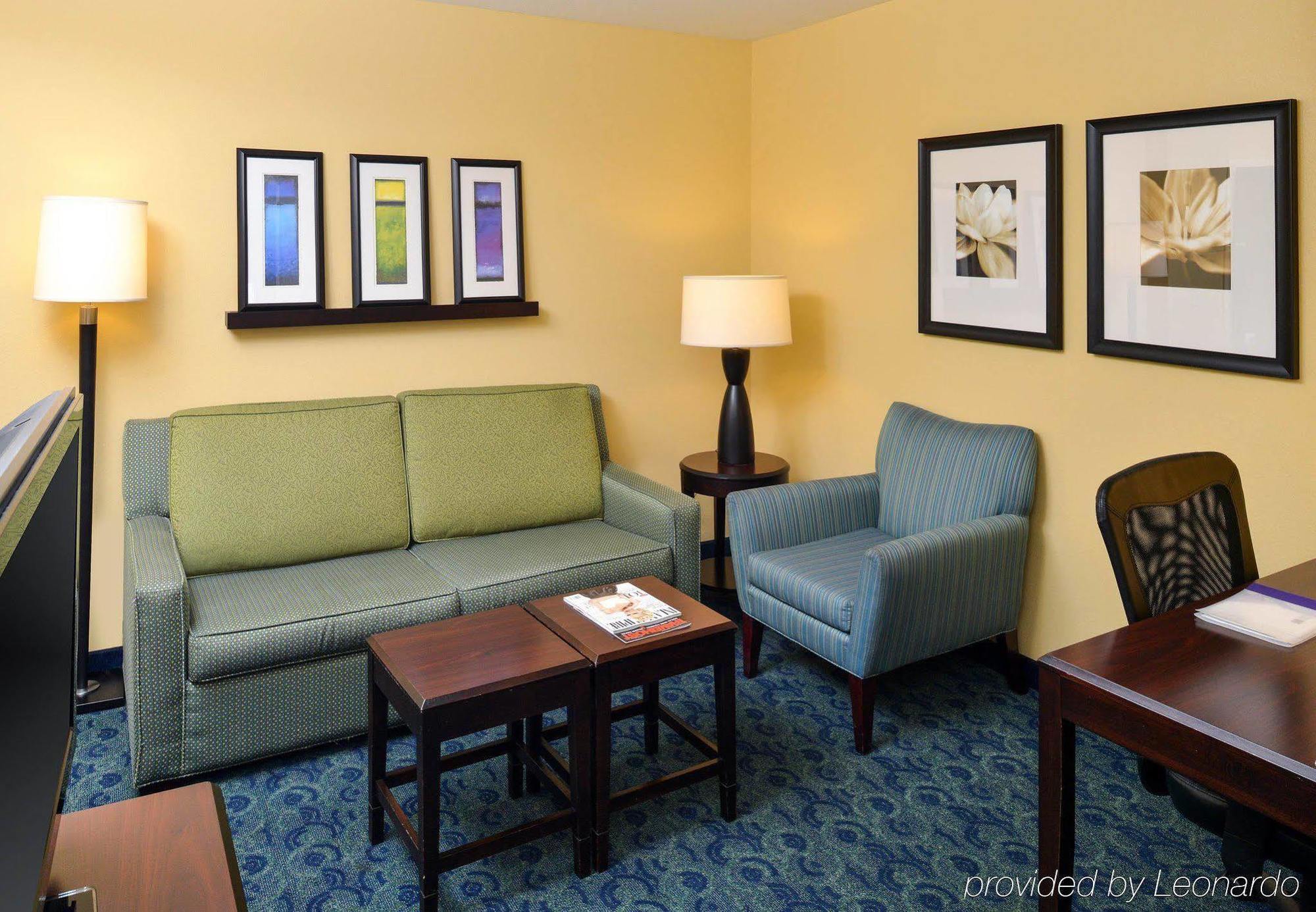 Springhill Suites By Marriott Corona Riverside Екстериор снимка