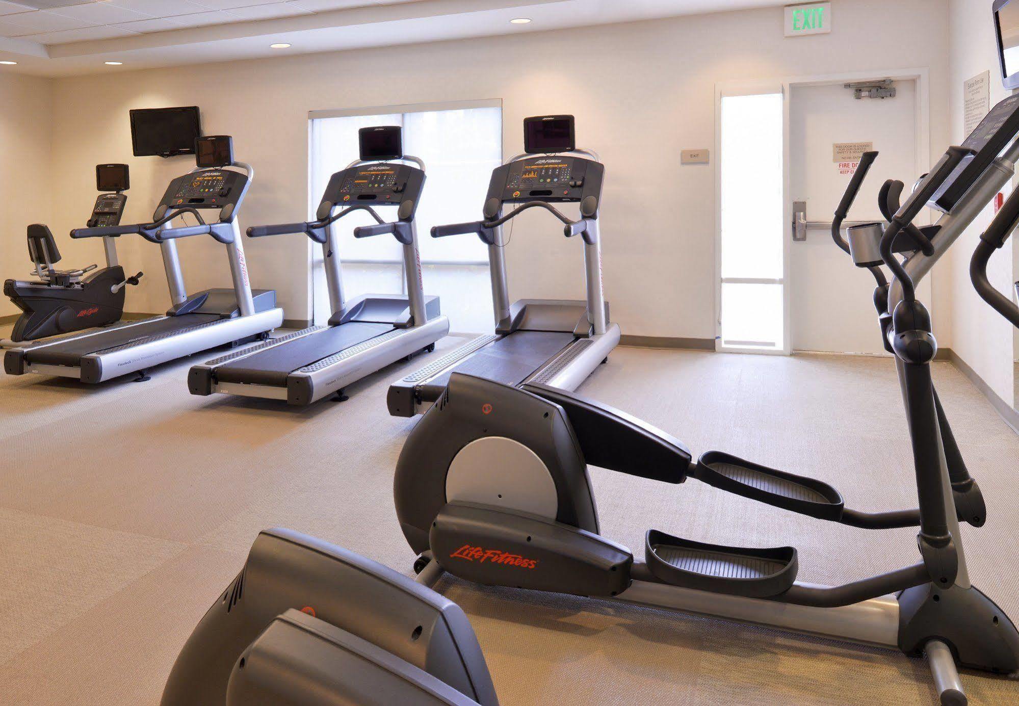 Springhill Suites By Marriott Corona Riverside Екстериор снимка