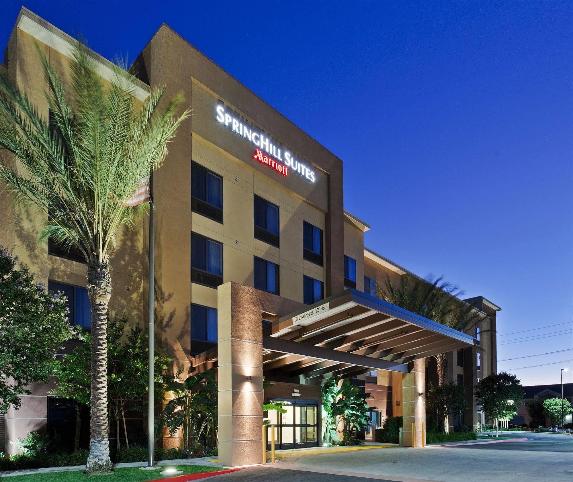 Springhill Suites By Marriott Corona Riverside Екстериор снимка